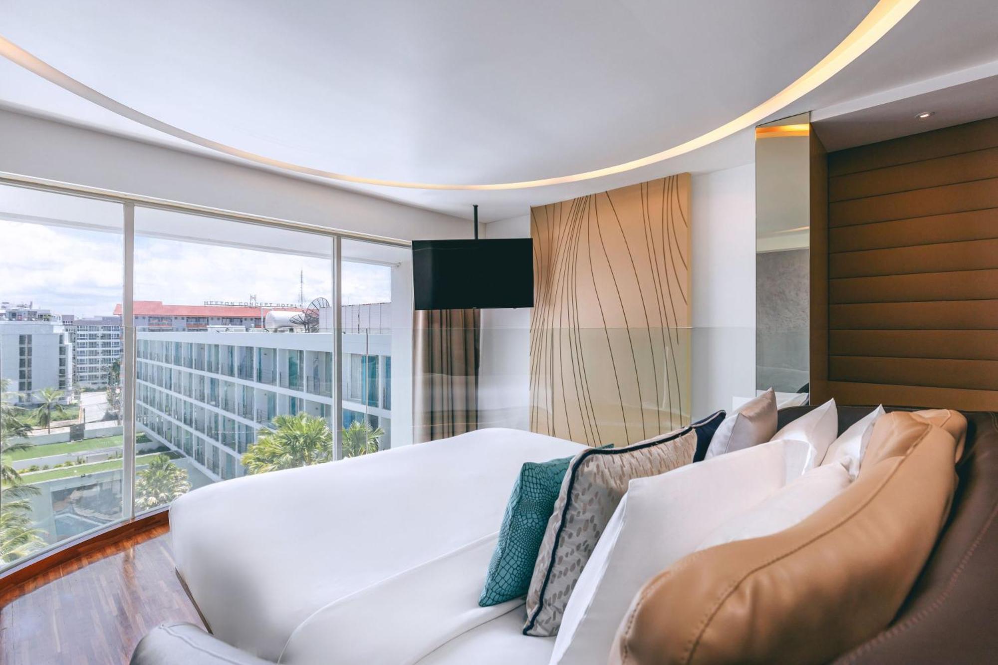 Hotel Baraquda Heeton Pattaya By Compass Hospitality Esterno foto