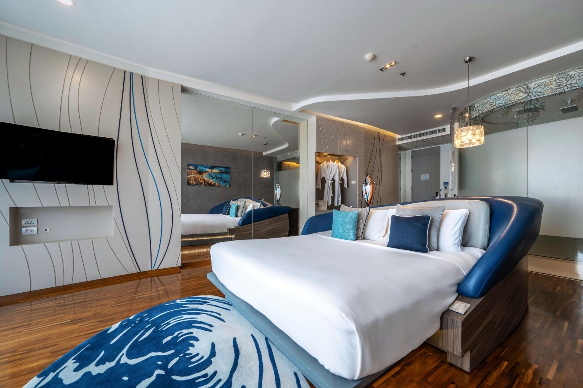 Hotel Baraquda Heeton Pattaya By Compass Hospitality Esterno foto