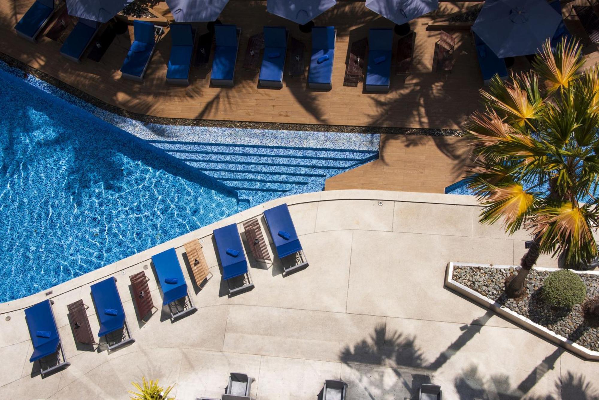Hotel Baraquda Heeton Pattaya By Compass Hospitality Esterno foto