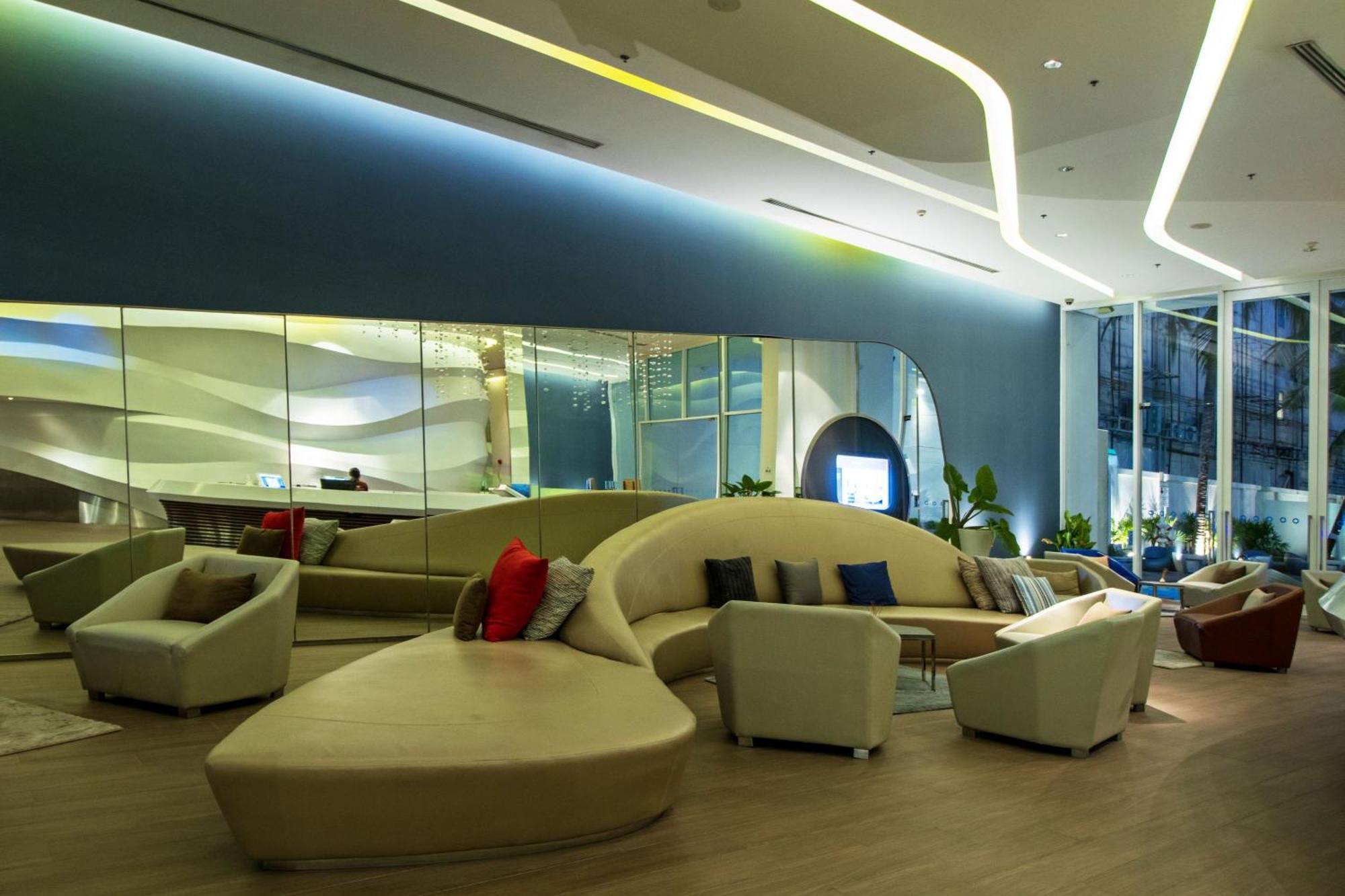 Hotel Baraquda Heeton Pattaya By Compass Hospitality Esterno foto